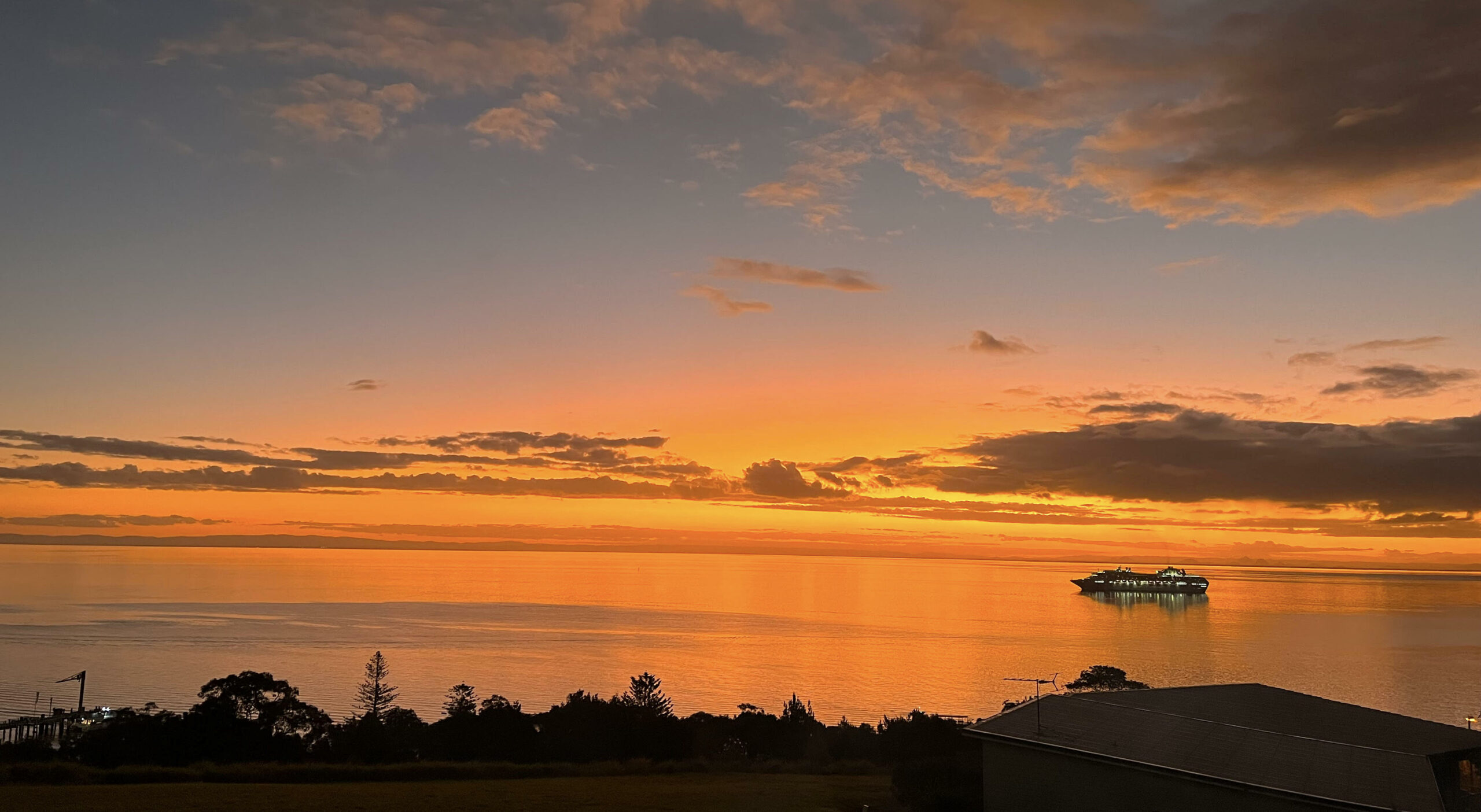 Sunset (Tangalooma accommodation, Moreton Island beach house holiday accommodation)